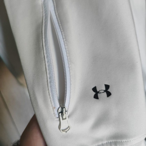 Under Armour Hoodie White size L used