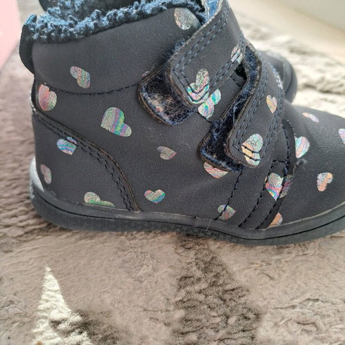 Boots for girls slightly used