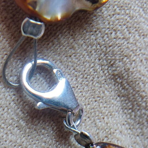 Mother of Pearl Necklace with 925 Silver Clasp like new, multicolor