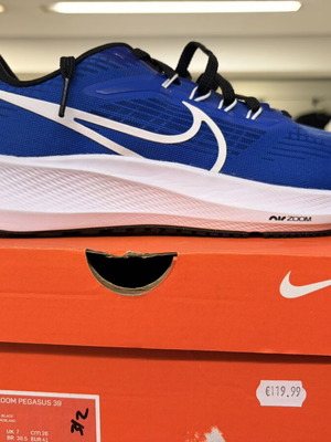 Nike Air Zoom Pegasus running shoes size 41, blue
