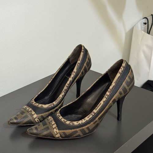 Fendi Vintage Zucca Monogram High Heel Pumps size 36 used