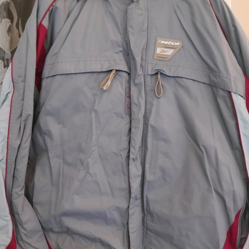 Reebok jacket XL like new, windproof and waterproof