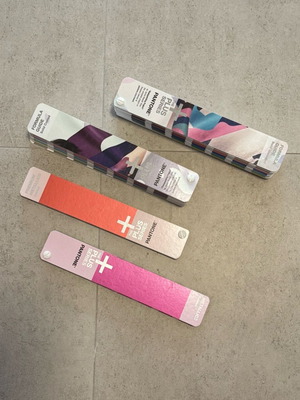 Pantone Formula Guide Plus Series like new