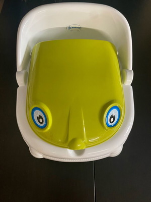 Bebe Stars Green Yoyo Car Potty like new with music and removable bucket