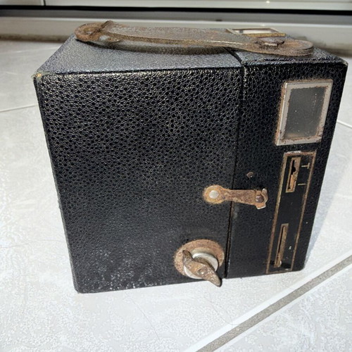 Kodak Popular Brownie No. 2 Model F Box Camera used, 620 Film, 1933–1940