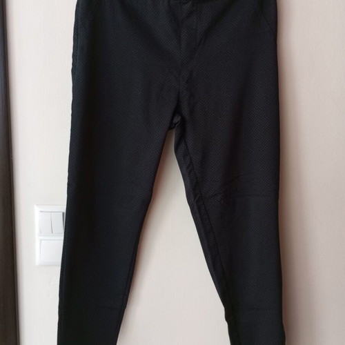 Blue pants with subtle geometric pattern and elastic waist, size L
