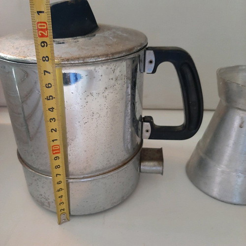 Electric coffee pot and stainless steel kettle used, 60s-70s