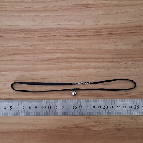 Choker bell thin suede like new