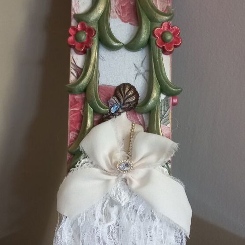 Handmade candle new 30×4 cm with decorative box 43×9×5 cm