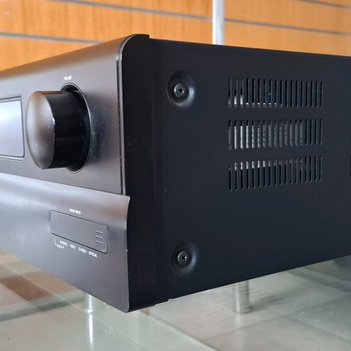 Nad T737 receiver amplifier like new with gold-plated outputs