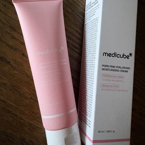 Medicube PDRN Pink Hyaluronic Moisturizing Cream like new