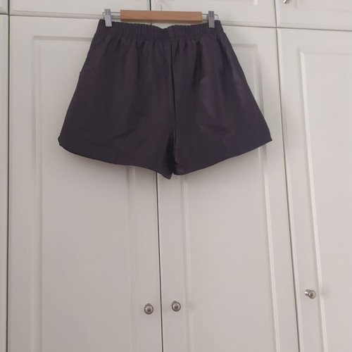 Celestino shorts new, faux leather, size XL, purple