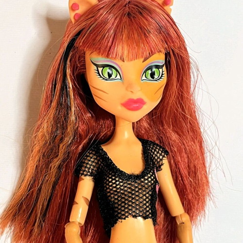 Monster High Toralei Stripe Ghoul Sports used doll