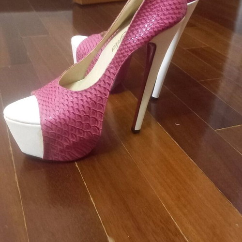 Fenstyle high heel shoes like new, 18 cm, leather snake details, white and pink