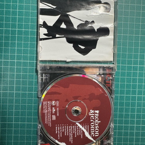 Robson & Jerome CD used with broken case