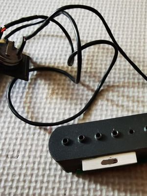 EMG ACS Active pickup like new, suitable also for laouto
