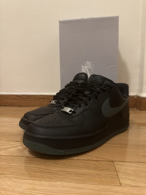 Nike Air Force 1 men's sneakers black size 42.5