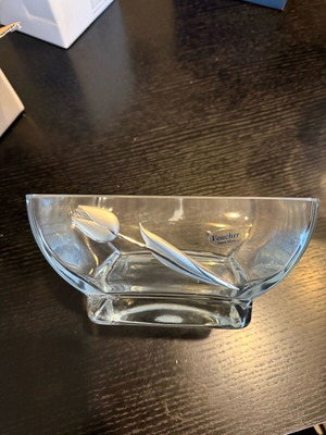 Fountain bowl with silver detail new