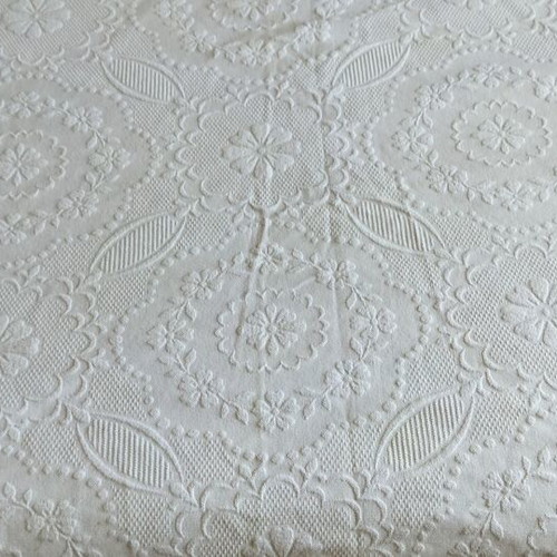 Vintage traditional white pique bedspread like new