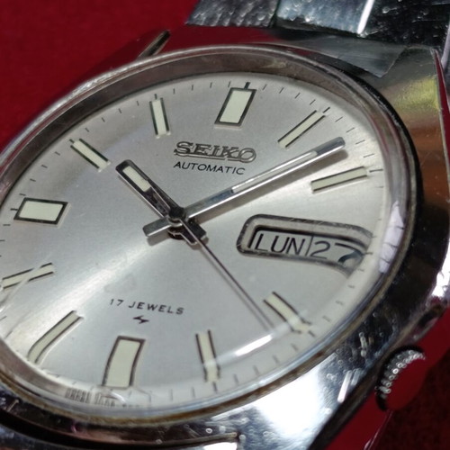Seiko 7009-8049 Αυτόματο ρολόι ημέρας/ημερομηνίας μεταχειρισμένο