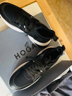 Hogan αθλητικά παπούτσια νούμερο 38 σαν καινούργιο, μαύρο και άσπρο