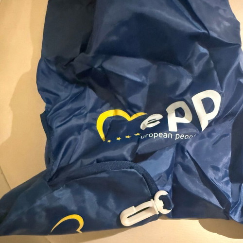 Υφασμάτινη τσάντα καινούργια, μπλε, ελαφριά και διπλούμενη