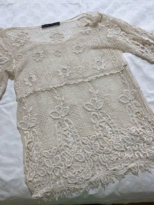 Zara embroidered blouse beige size M used