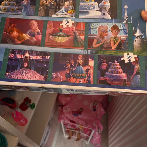 Frozen puzzle set like new