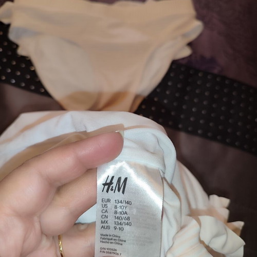 H&M swimsuit with ruffles size 6-8 new, double lined, white