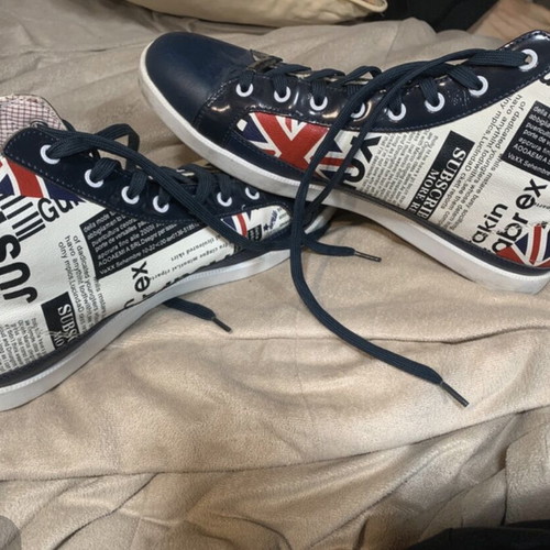 Men's Athletic Shoes like new, size 44, white and blue