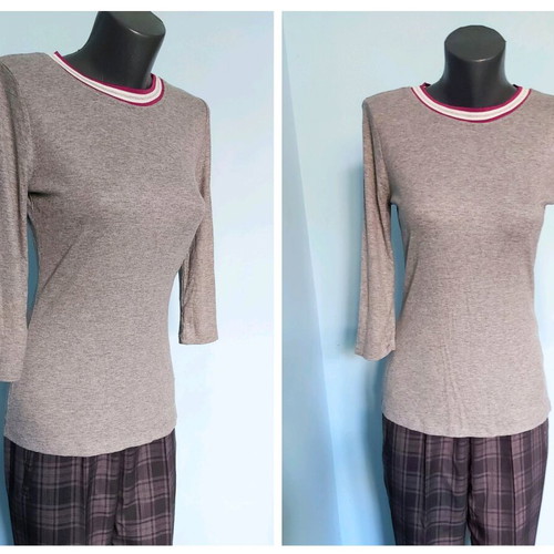 Suzy Shier blouse like new, elastic with 7/8 sleeves, fitted silhouette