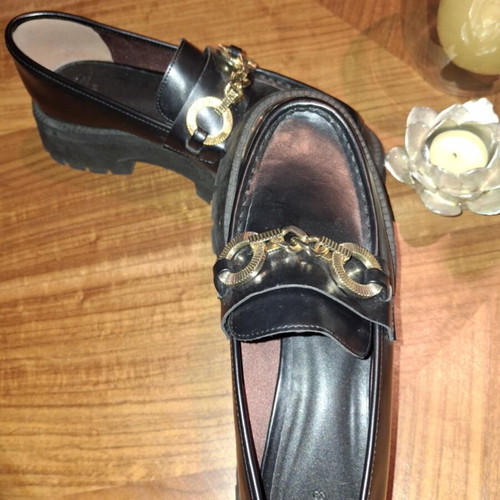ZARA shoes like new, black size 38 with thick sole and gold chain