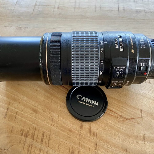 Canon EF 70-300mm f/4-5.6 IS USM lens like new