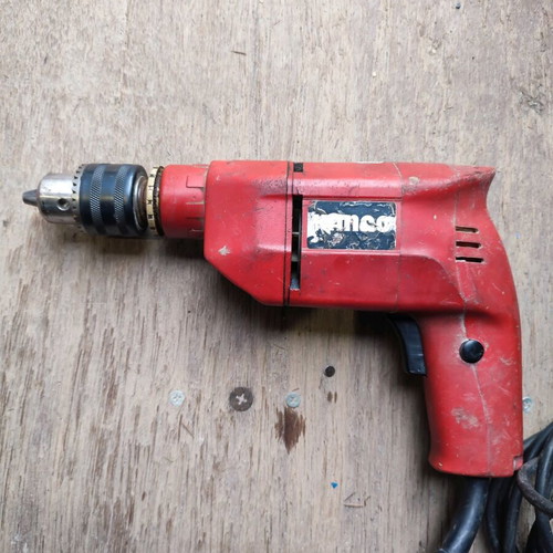 Kango Wired Drill used for DIY repairs with 2.7m cable