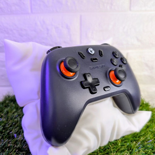Controller Pillow Stand like new, 3D printed plastic