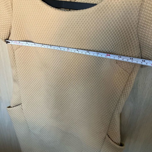 Quilted dress with pockets Medium used, beige camel