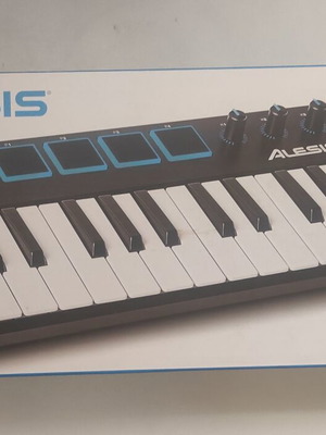 Alesis V mini midi keyboard new