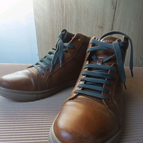 Tommy Hilfiger boots size 43 like new, brown casual leather