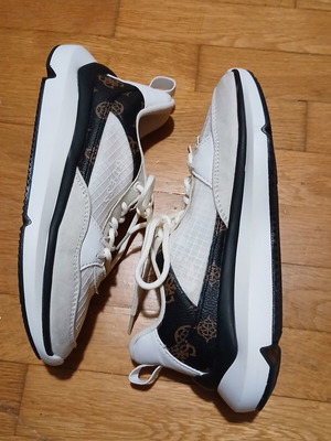 Guess Degrom 2 αθλητικά λευκά μέγεθος 36 σαν καινούργιο