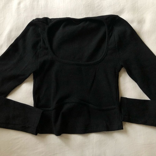 Women's short blouse and skirt set like new, black