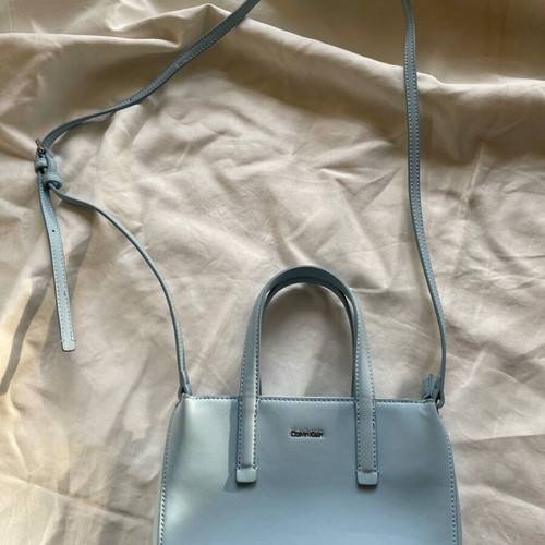 Calvin Klein small crossbody bag like new, light blue