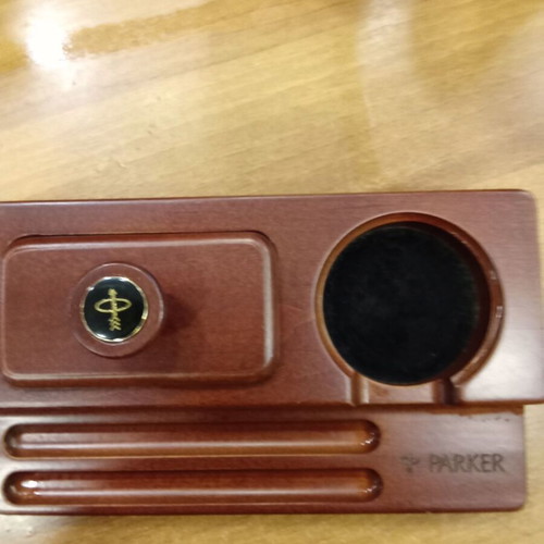 Parker wooden walnut base with blotter and inkwell holder new