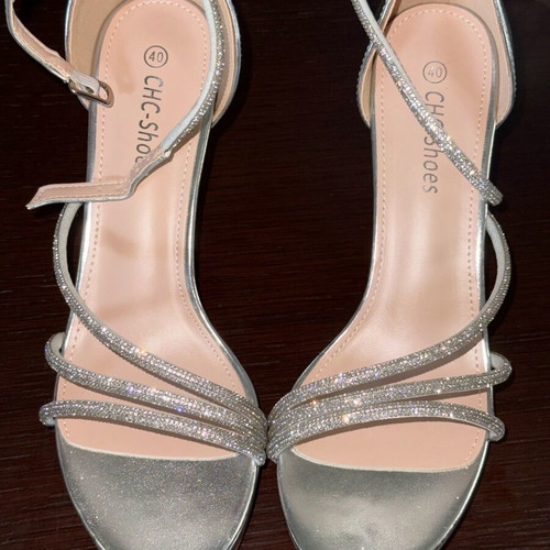 CHC Shoes Silver Sandals with Strass Size 40 Like New