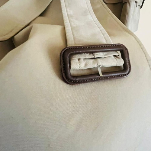Burberry London Heritage Trench Coat mid-length, like new, beige