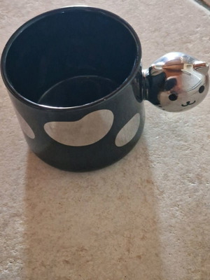 Mug new with decorative handle, ideal for gift