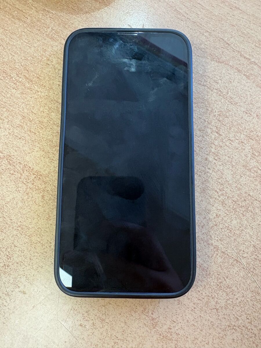 Iphone 13 used midnight blue 256GB with… - € 220,00 - Vendora.cy
