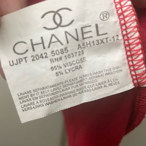Chanel sleeveless top like new, red, size S