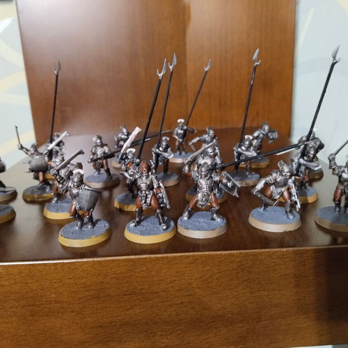 Lord of the Rings Games Workshop miniatures like new, pack of 21