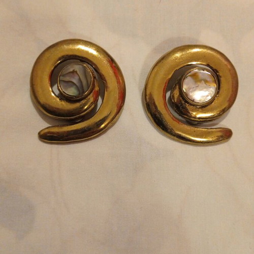 Vintage earrings like new with clips
