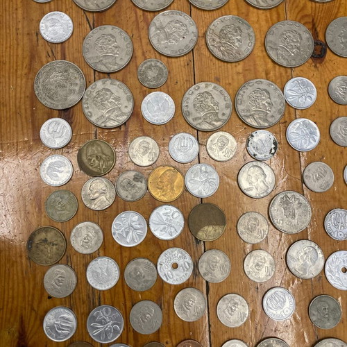 Coin collection used, over 150 pieces